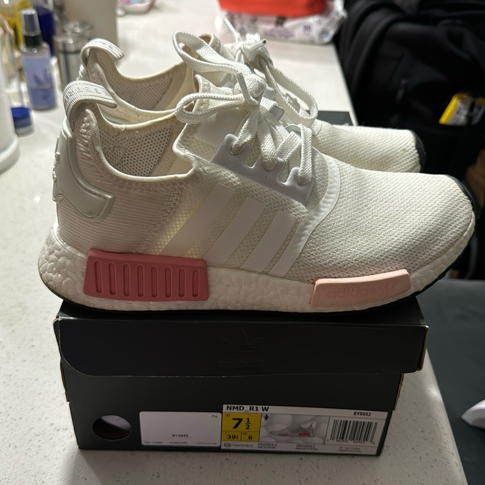 Adidas NMF_R1
